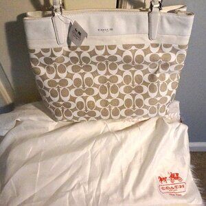 Coach Small Tote/Handbag -- New With Tags